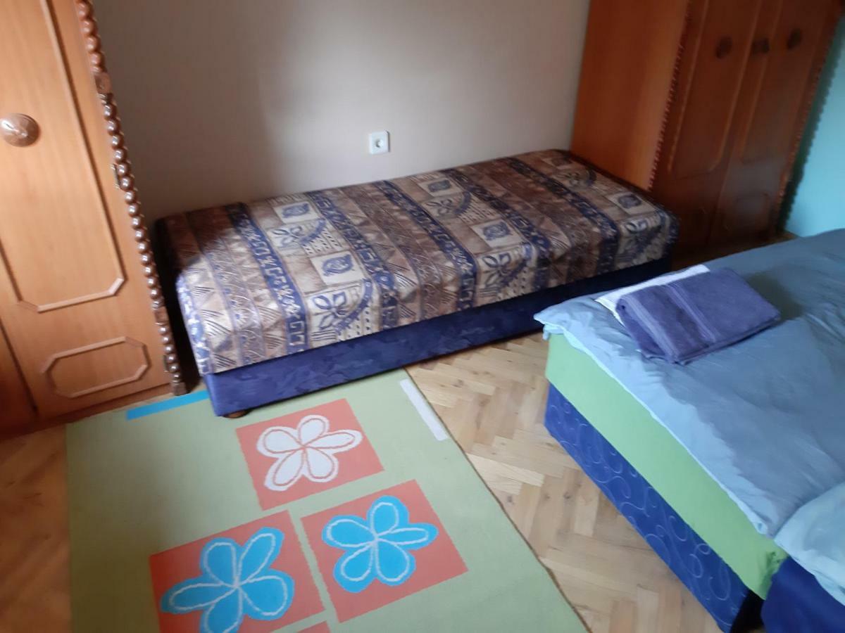Andi Ueduelohaz Szolnok Exteriér fotografie